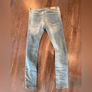 MNML men’s denim
